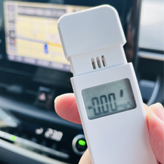 アルコールチェッカーの基準となる数値は？飲酒運転の罰則も解説