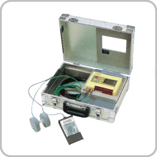 マルチ型ガス検知器 XP-302M（メタン/酸素/硫化水素/一酸化炭素）